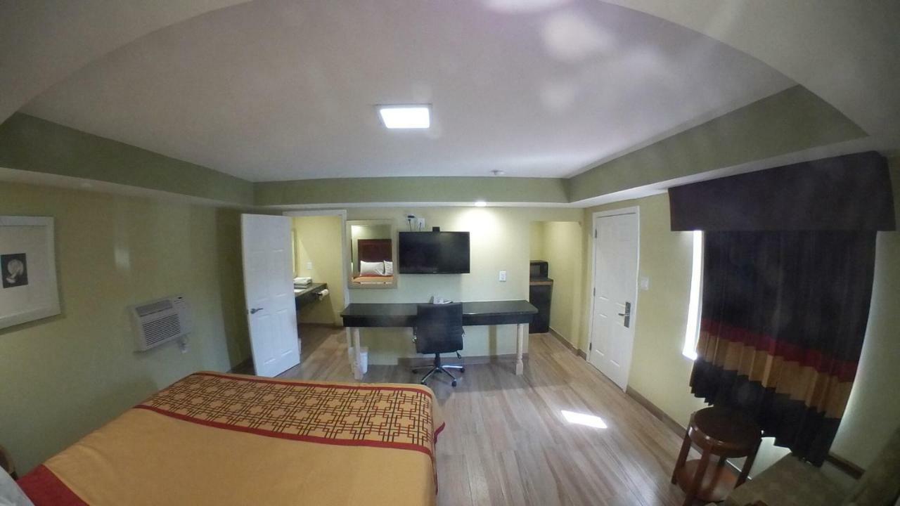 Travel Inn Of Riviera Beach Zewnętrze zdjęcie